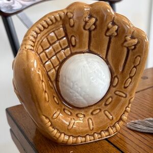 Relpo Ceramic Baseball Glove Planter